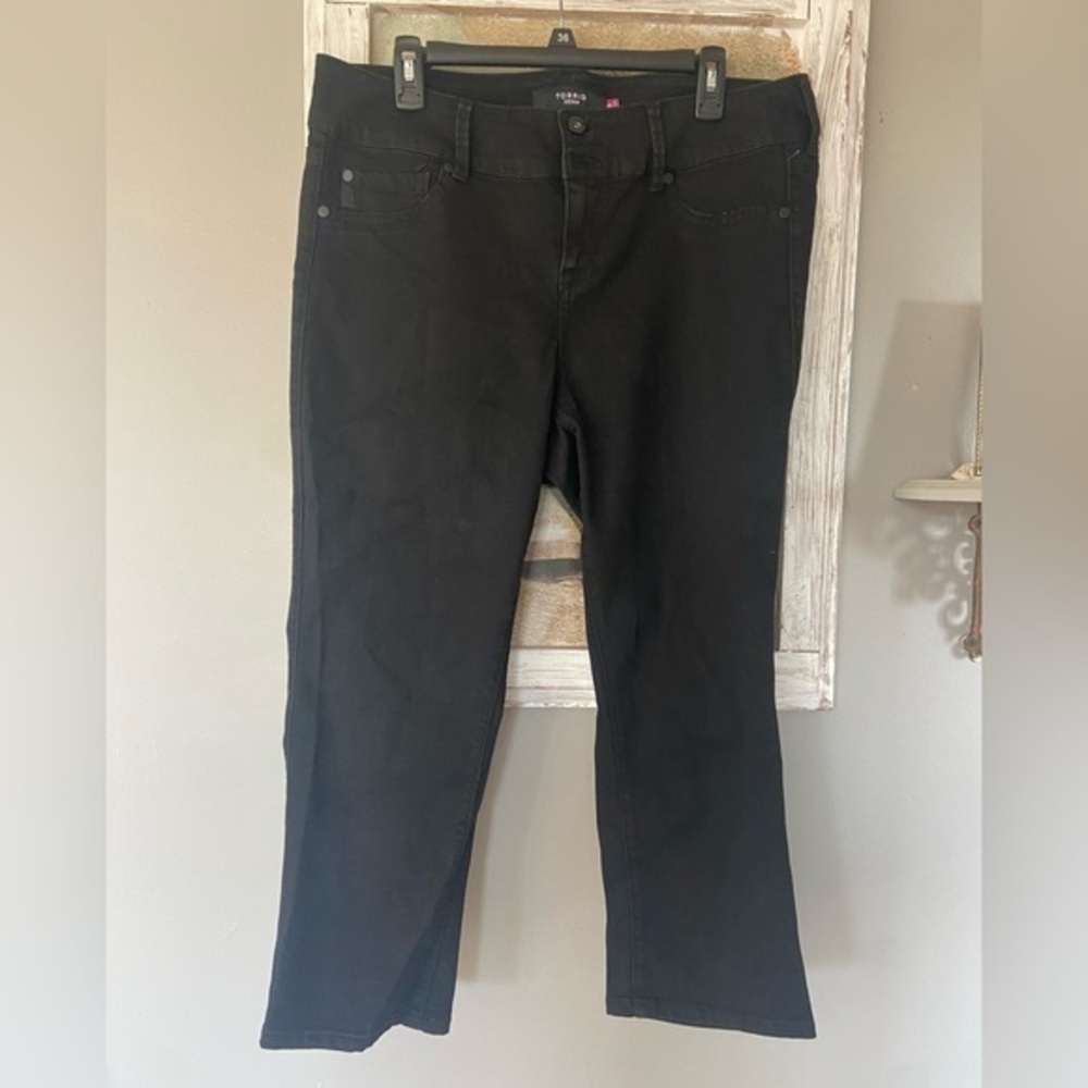 Women’s TORRID Black Cropped Denim Jeans Sz 18 Stretch Cute